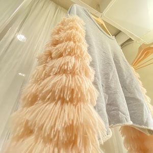 Beautiful furry sweater ! Grey and pink